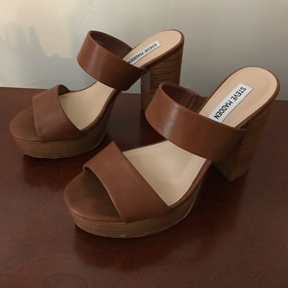 Steve Madden Goucho Sandals Size 9